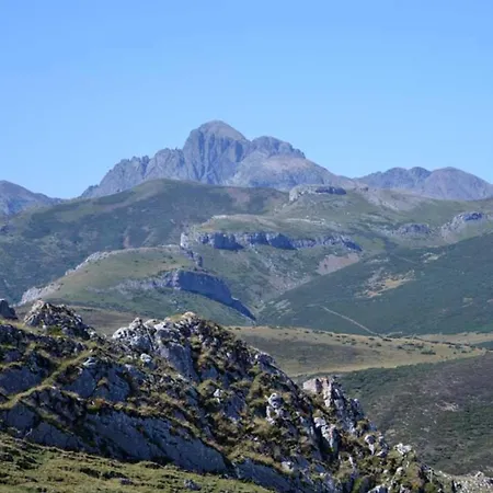 Llosa Planta Primera Y Planta Baja Alpesi faház *