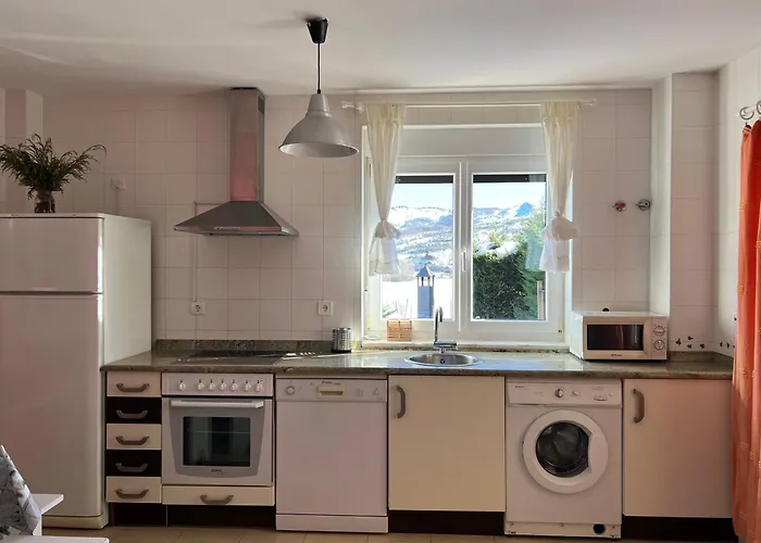 Llosa Planta Primera Y Planta Baja 샬레 San Salvador de Cantamuda